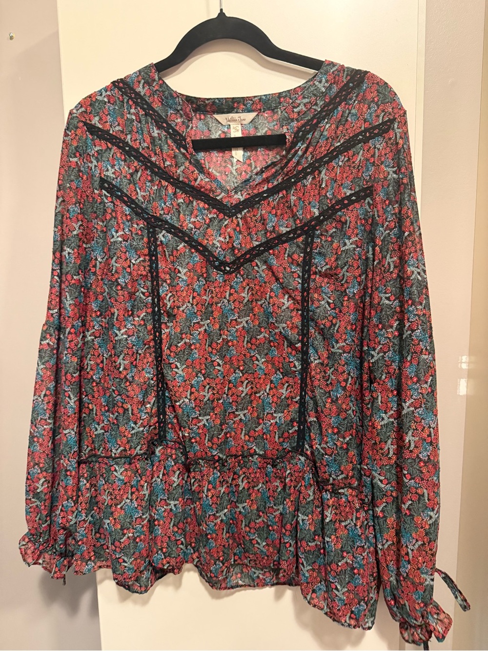 Matilda Jane Floral Tie-Sleeve V-Neck Peasant Top - Red/Teal